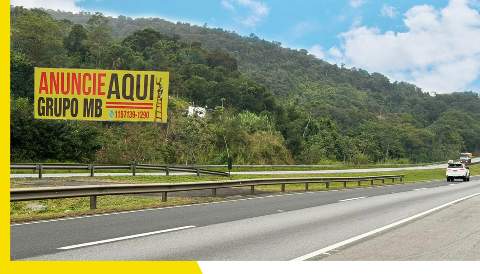 Painel gigante do Grupo MB na Rodovia Régis Bittencourt, KM 375, Miracatu, 25 × 8,90 m
