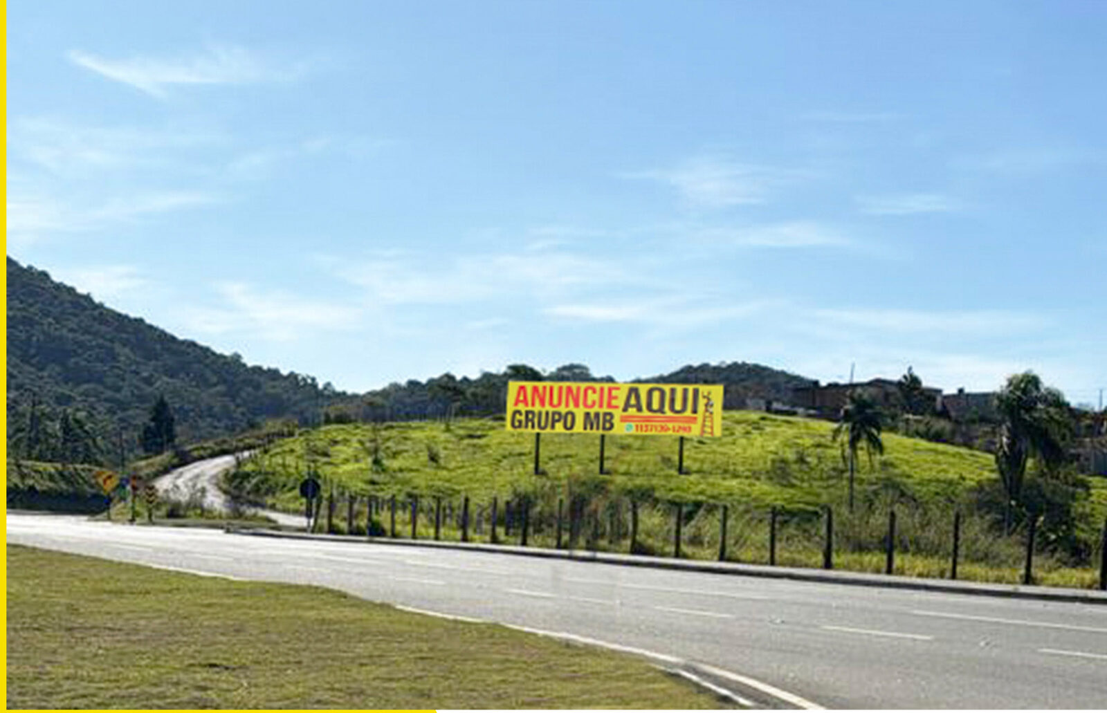 Painel do Grupo MB na Rodovia Índio Tibiriça, Suzano, sentido Rodovia Anchieta